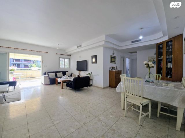 דירה, ברנדייס, מרכז דרום, רעננה