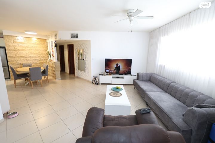 גג/ פנטהאוז, נחום שריג, רמות הרכס, באר שבע