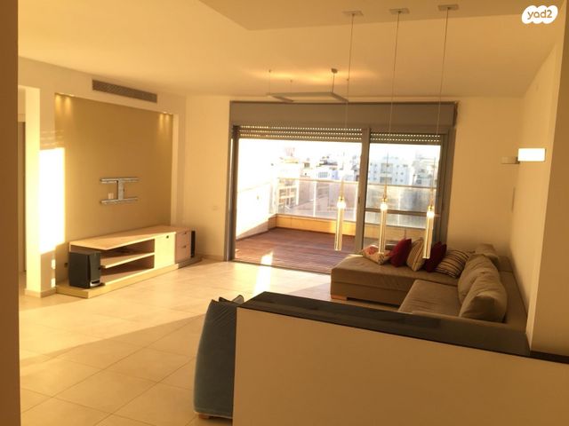 דירה, יוסף נקר, כפר גנים ג, פתח תקווה