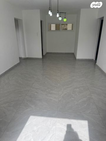 דירה, ד"ר וייסבורג 8, יוספטל, פתח תקווה