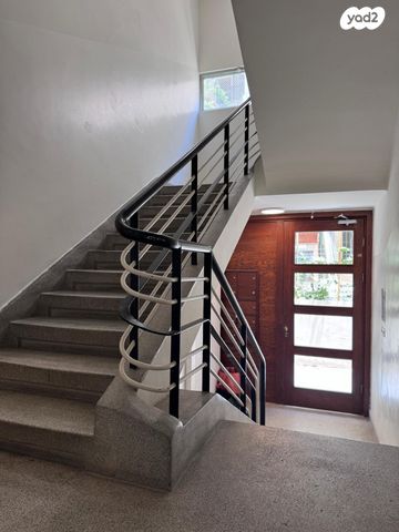 דירה, שדרות מסריק, הצפון הישן - דרום, תל אביב יפו