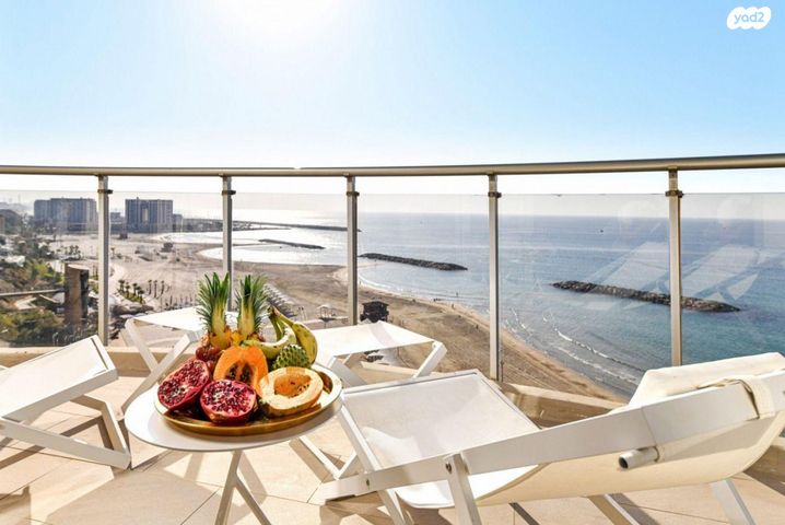 גג/ פנטהאוז, אלי לנדאו, הרצליה פיתוח, הרצליה