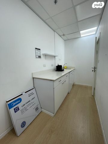 משרדים, החילזון, בורסה, רמת גן