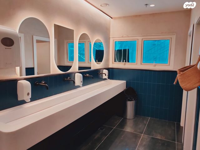 משרדים, אזור תעשיה יהלום, אור יהודה