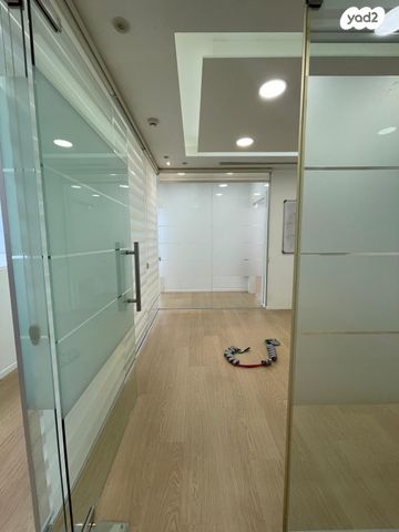 משרדים, החילזון, בורסה, רמת גן