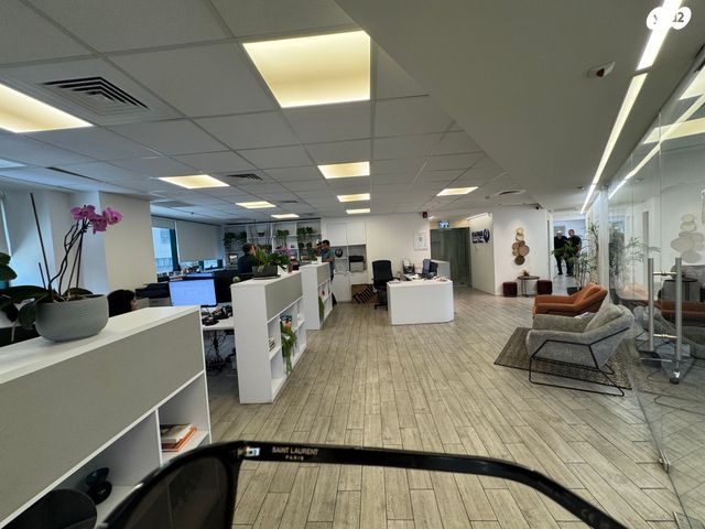 משרדים, בצלאל, בורסה, רמת גן