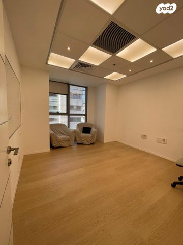 משרדים, החילזון, בורסה, רמת גן