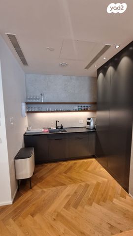 משרדים, הרצליה