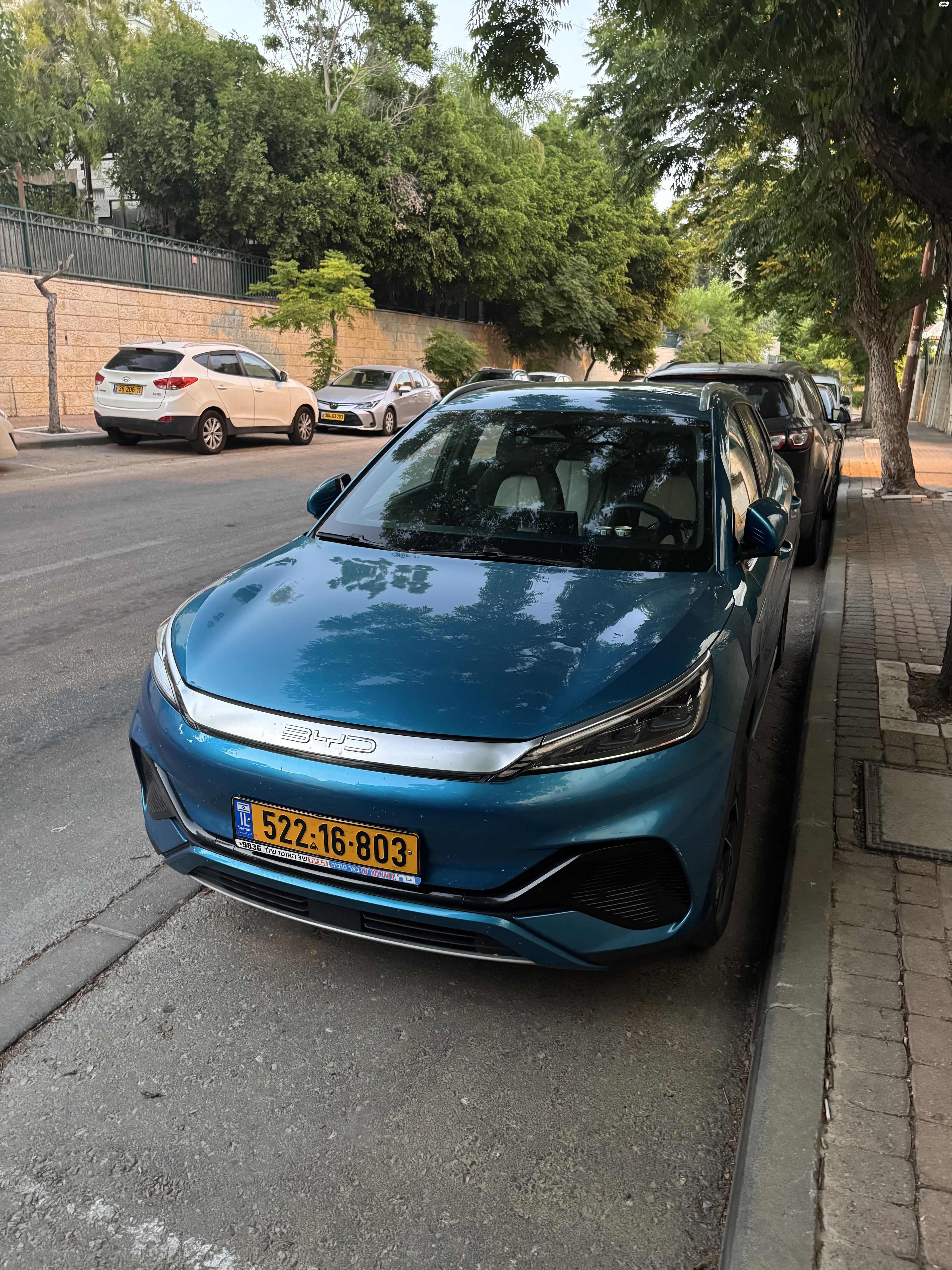 מודעת רכב בי.ווי.די אטו 3