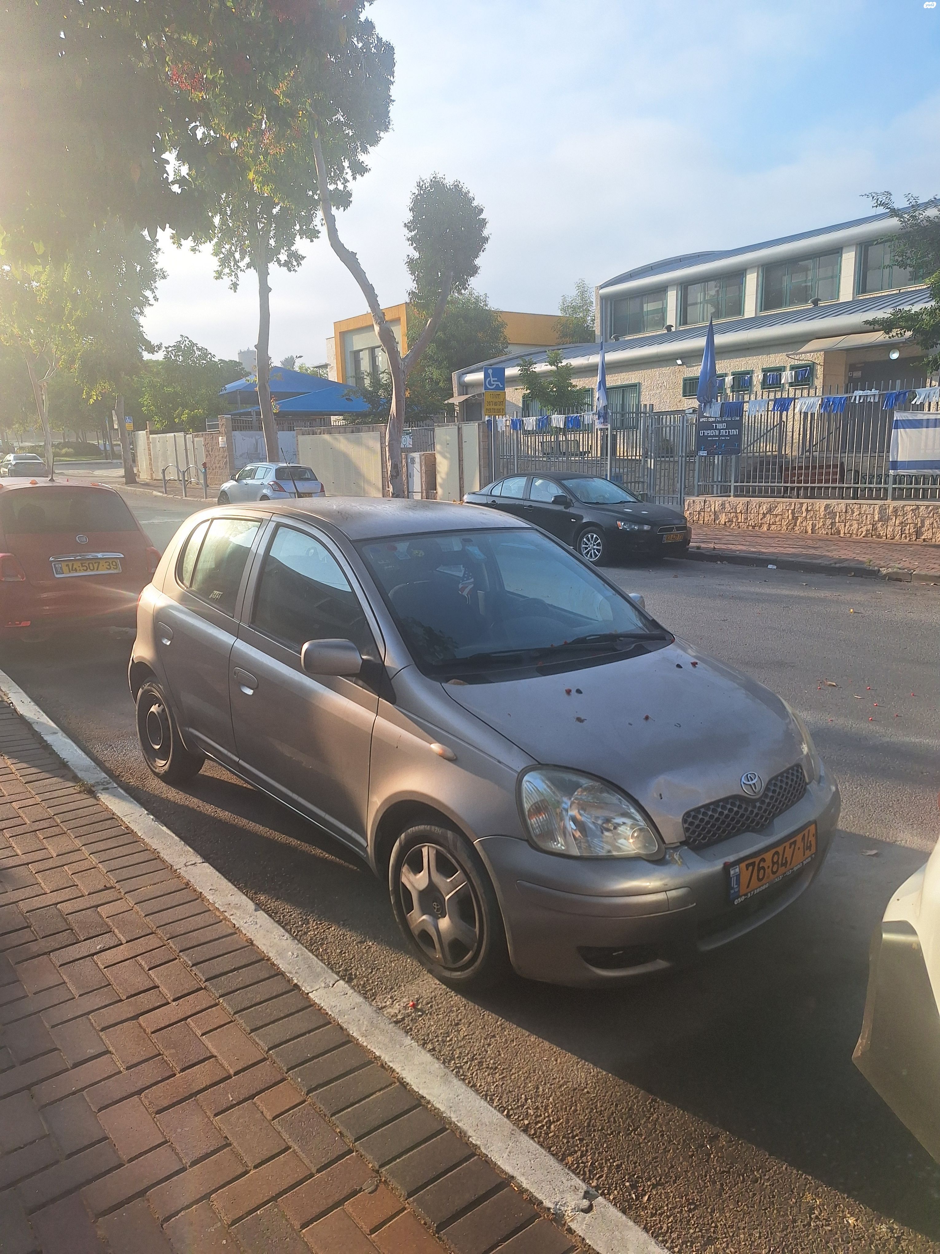 מודעת רכב טויוטה יאריס