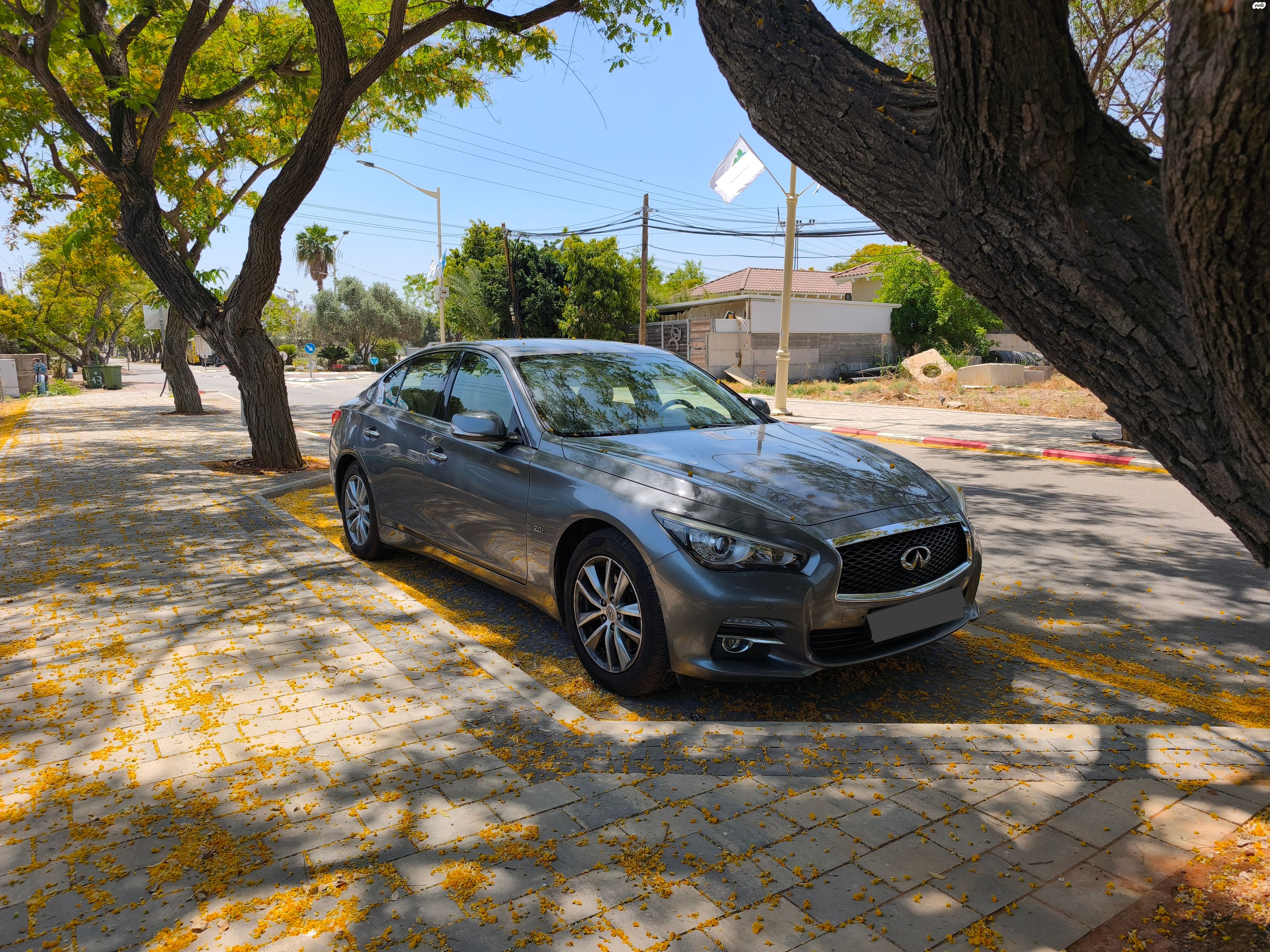 מודעת רכב אינפיניטי Q50
