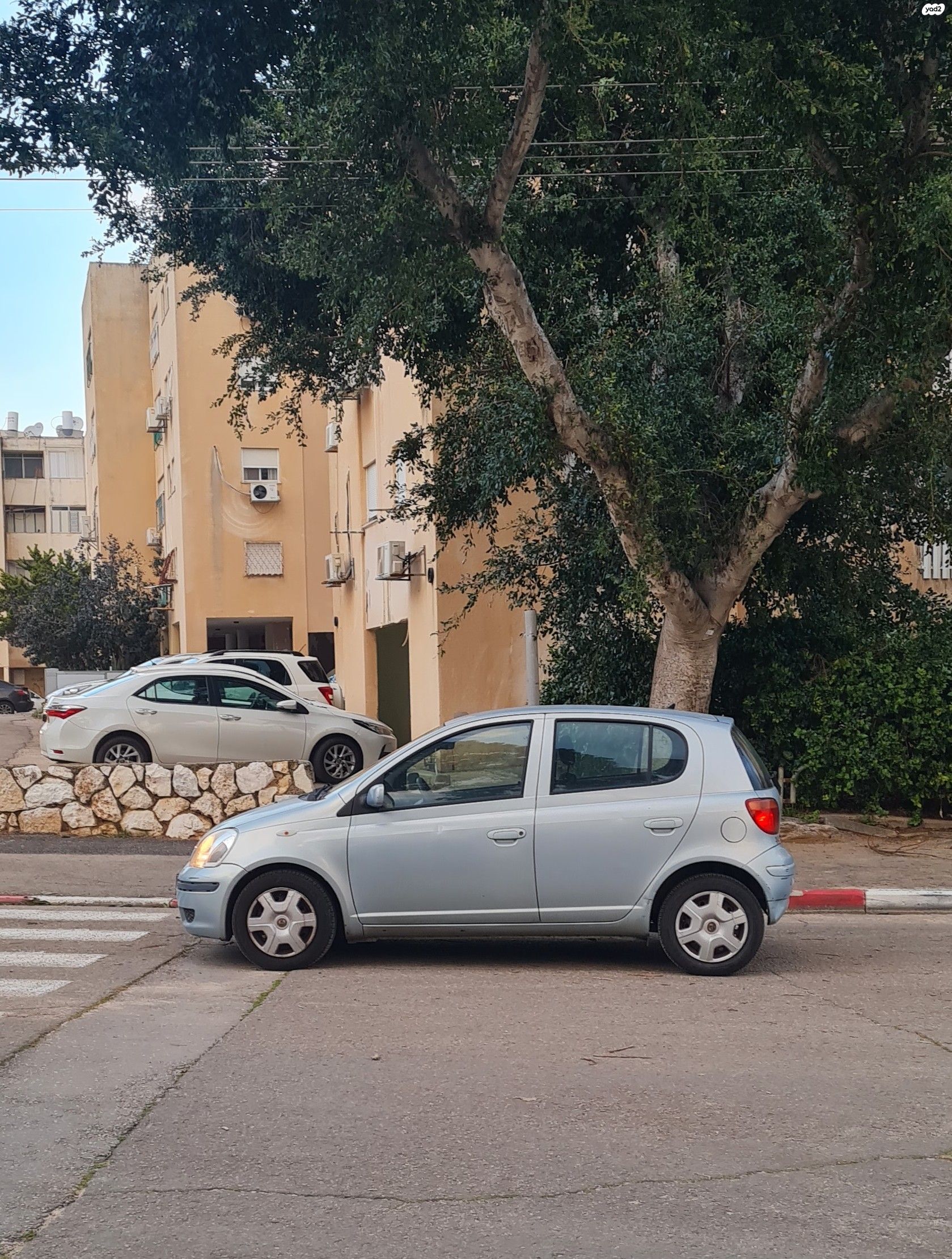 מודעת רכב טויוטה יאריס