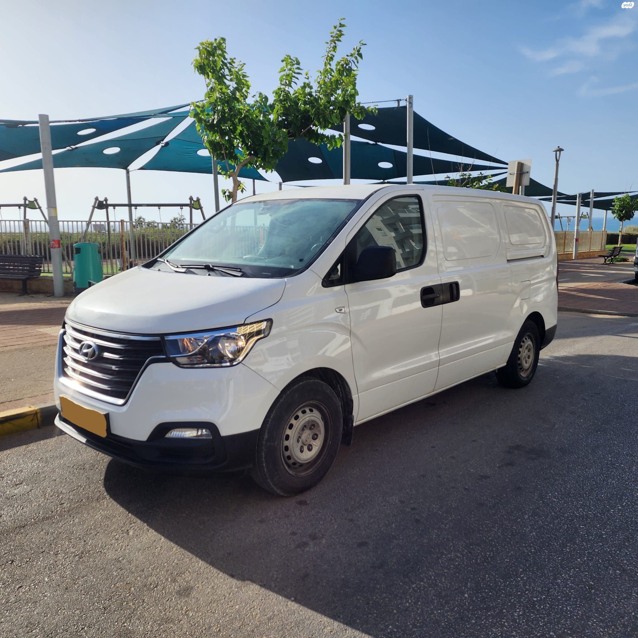 מודעת רכב יונדאי H-1 / i800