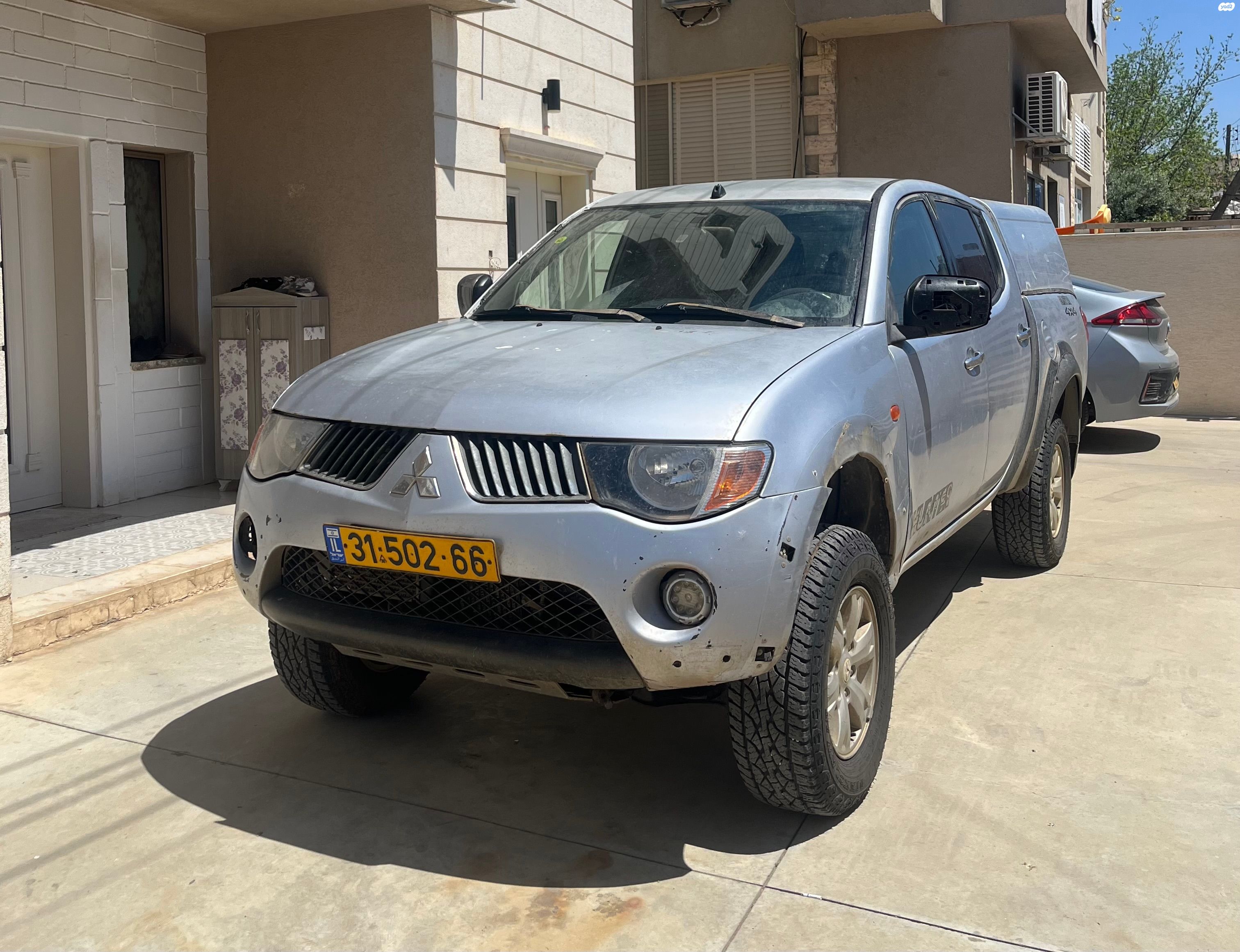 מודעת רכב מיצובישי טרייטון / L200