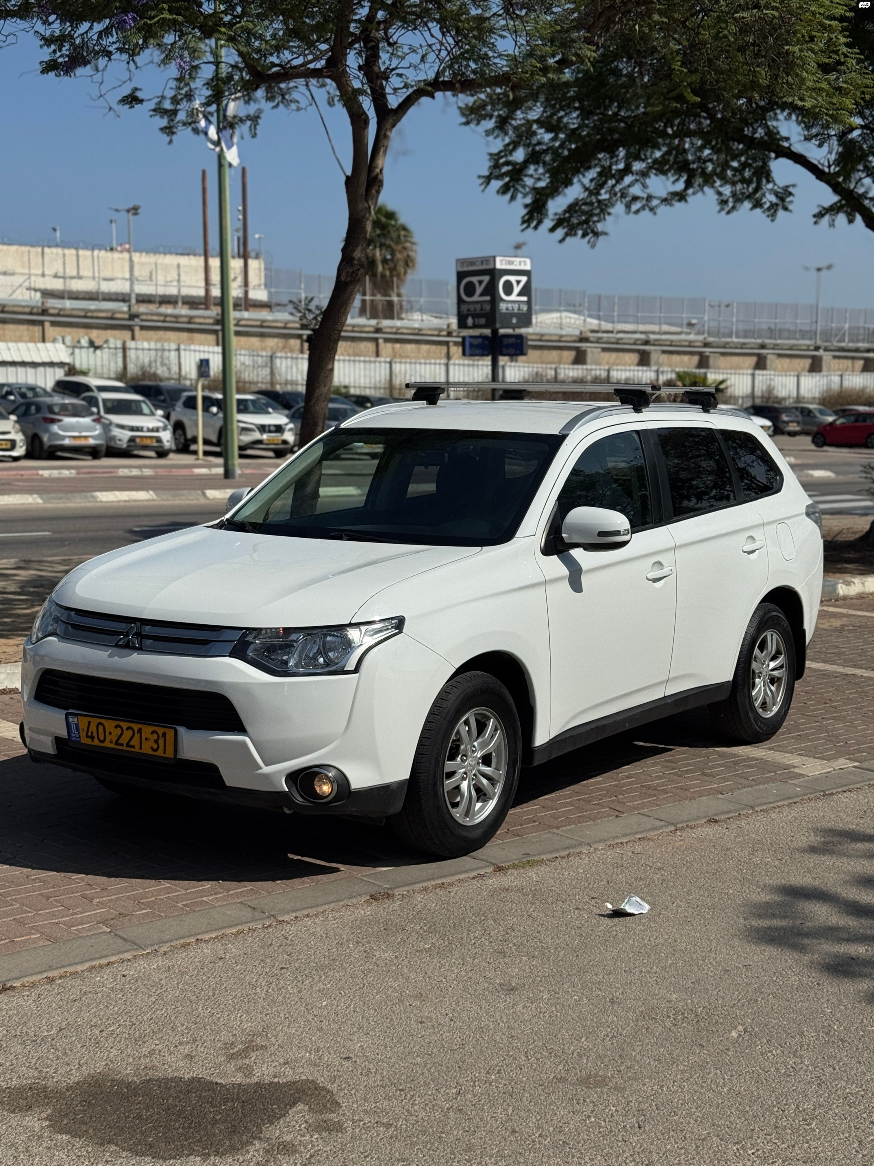 מודעת רכב מיצובישי אאוטלנדר