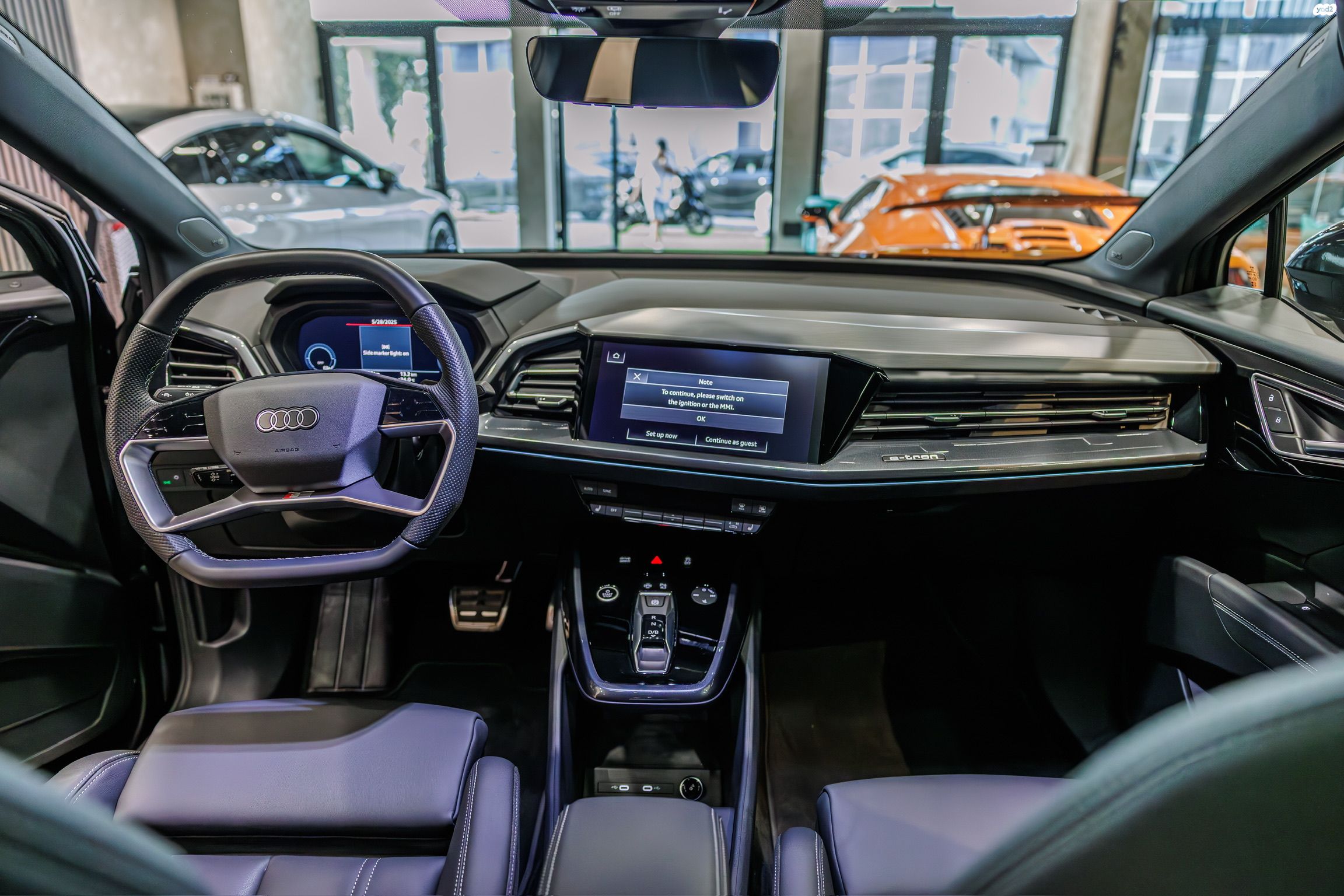 מודעת רכב אאודי Q4 e-tron 2