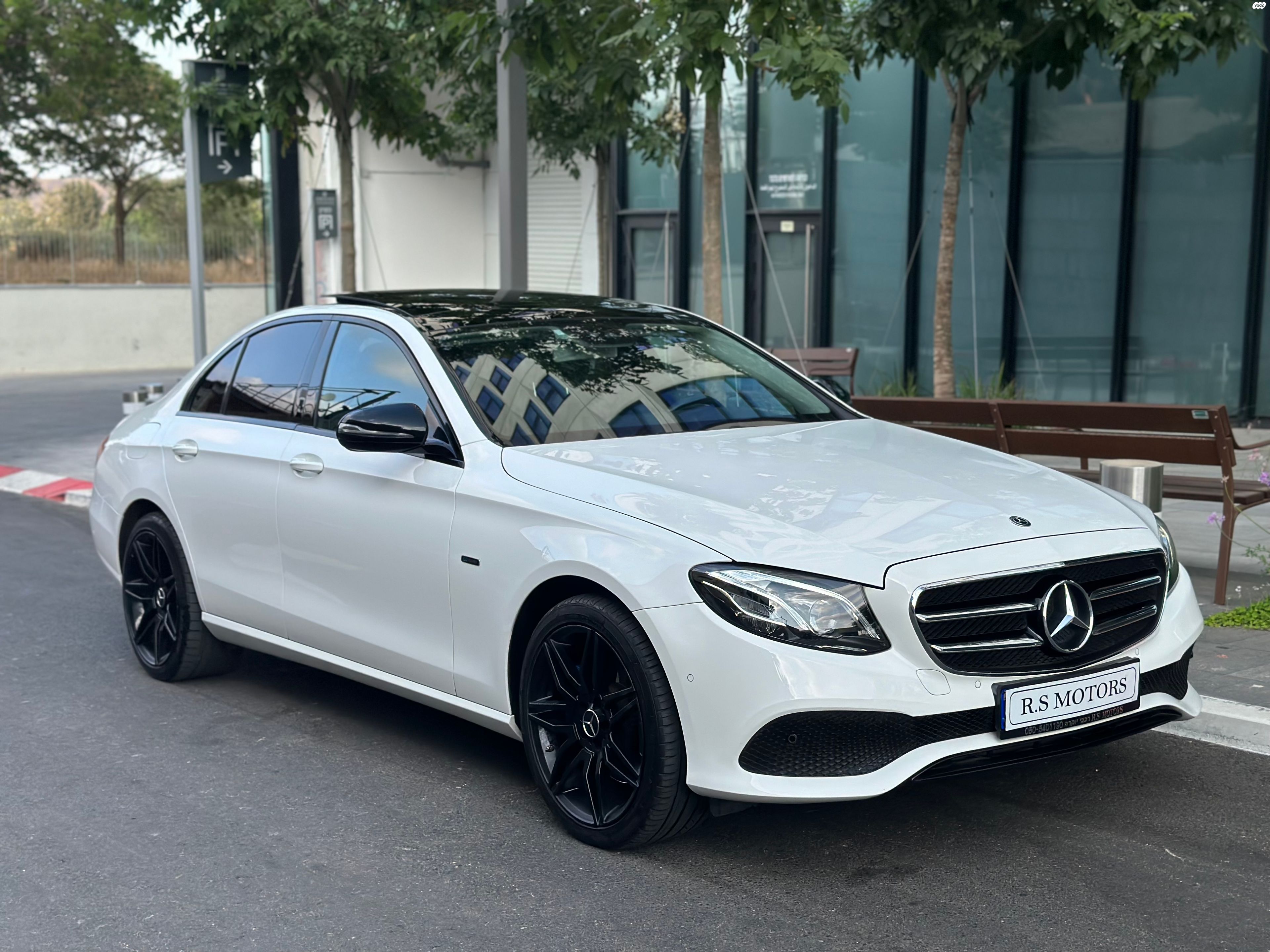 מודעת רכב מרצדס-בנץ E-class 1