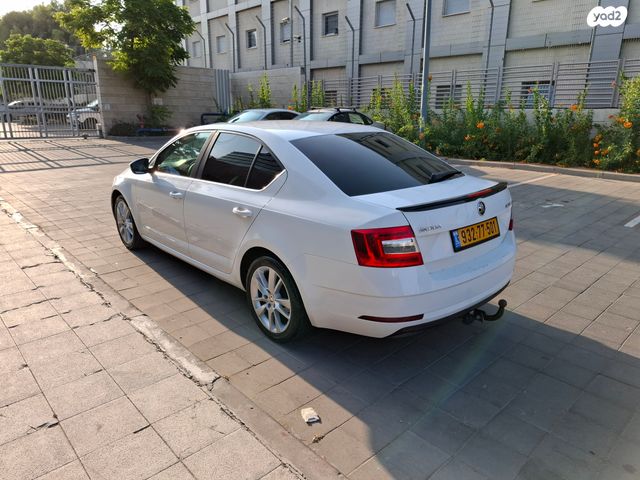 סקודה אוקטביה