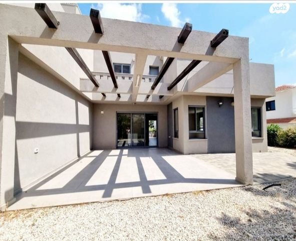 דו משפחתי, השיקמה 9, שאר העיר, אבן יהודה