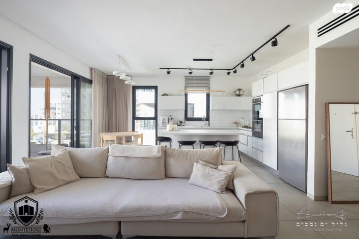 דירה, שלום רוזנפלד, גליל ים (מתחם הכוכבים), הרצליה