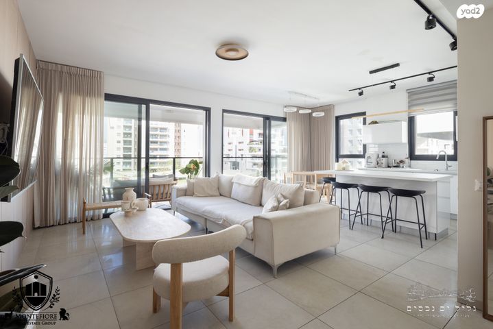 דירה, שלום רוזנפלד, גליל ים (מתחם הכוכבים), הרצליה