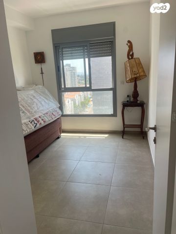 דירה, אשכולית, נווה פרדסים, פרדס חנה כרכור