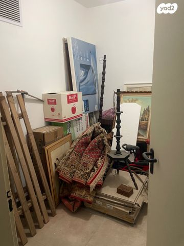 דירה, אשכולית, נווה פרדסים, פרדס חנה כרכור