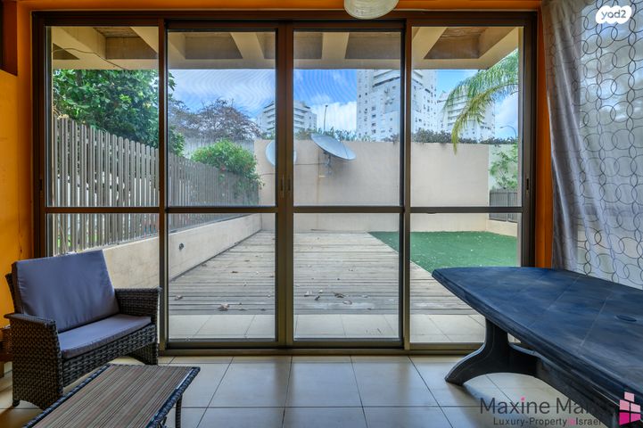 דו משפחתי, סחלב, רמת פולג, נתניה