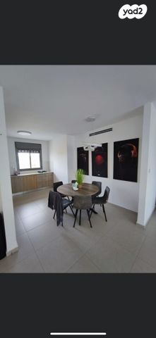 דירה, הפרחים, חריש