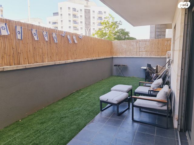 דירת גן, דרך האילנות, גדרה