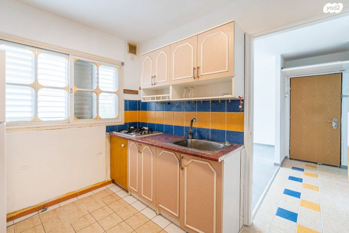 דירה, שבטי ישראל, חדרה