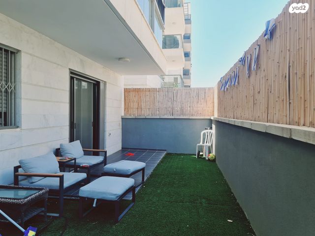 דירת גן, דרך האילנות, גדרה