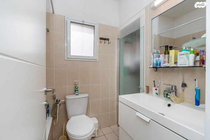 דירה, הרב נסים, חדרה