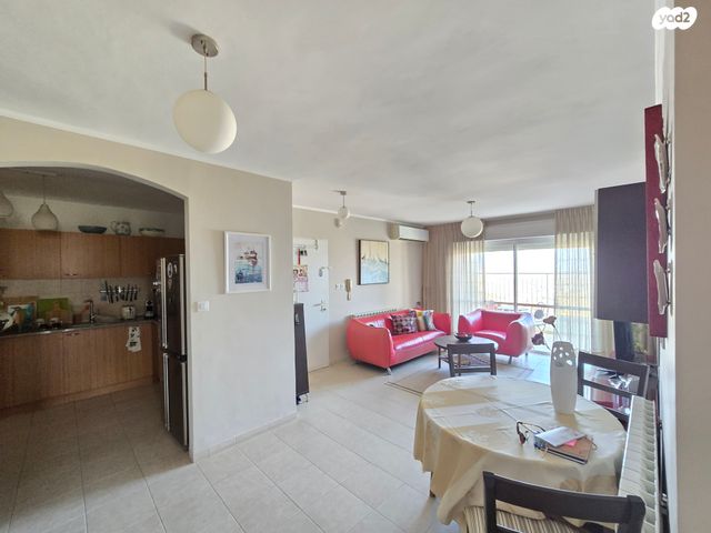 דירה, זאב פלק, חומת שמואל, הר חומה, ירושלים