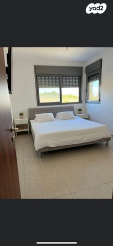 דירה, הפרחים, חריש