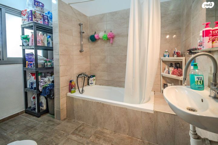 דירת גן, חריש