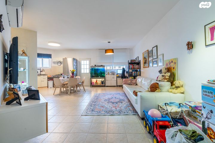 דירה, הרב נסים, חדרה