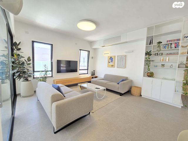 בית פרטי/ קוטג', גדרה