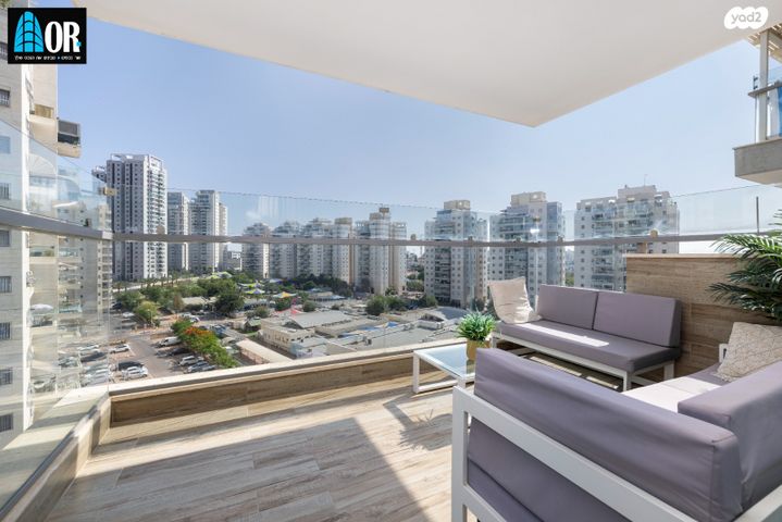 דירה, שדרות האלונים, פארק המושבה, באר יעקב