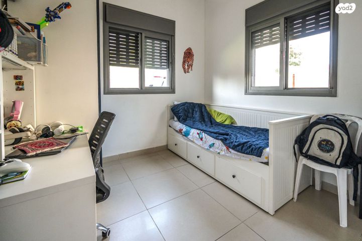 דירת גן, חריש