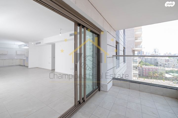 דירה, בורוכוב, צפון מערב מרכז העיר, נתניה