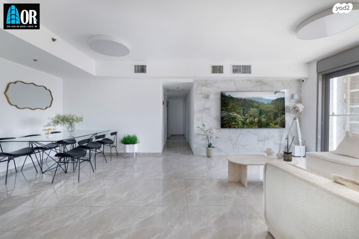 דירה, שדרות האלונים, פארק המושבה, באר יעקב