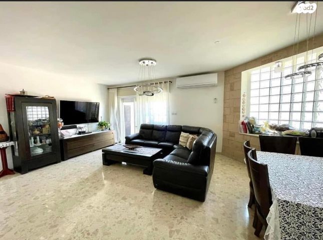 גג/ פנטהאוז, אחוזה, חיפה