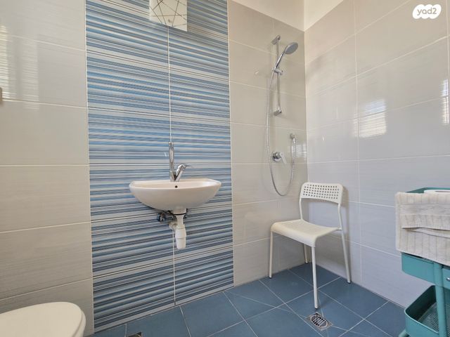 דירה, זאב פלק, חומת שמואל, הר חומה, ירושלים