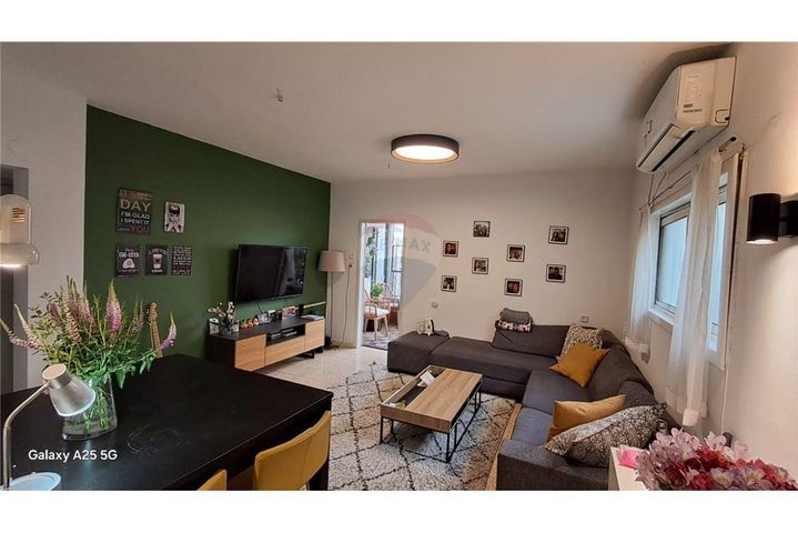 ארלוזורוב 52