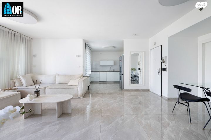 דירה, שדרות האלונים, פארק המושבה, באר יעקב