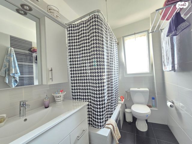 דירה, זאב פלק, חומת שמואל, הר חומה, ירושלים