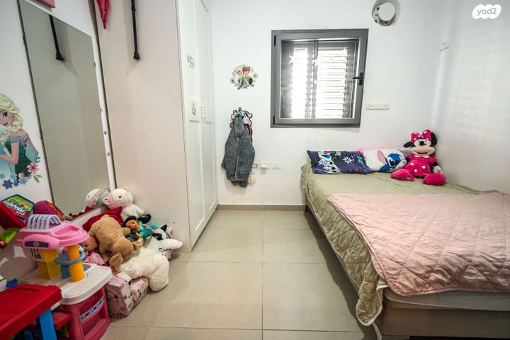 דירת גן, חריש