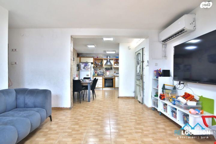 דירה, שדרות דגניה 35, קרית חיים מערבית, חיפה