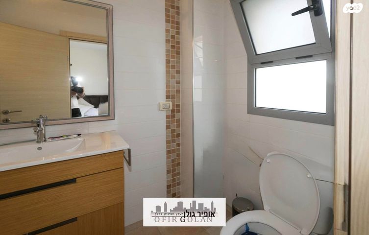 דירה, הרצליה